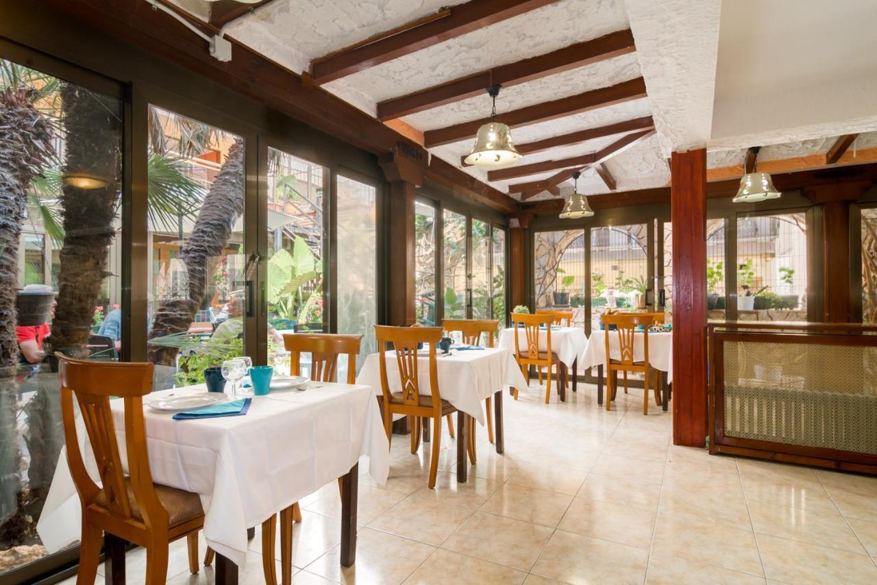 Hotel Mercedes Lloret de Mar Exterior foto